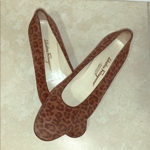Salvatore Ferragmo boutique animal print flats